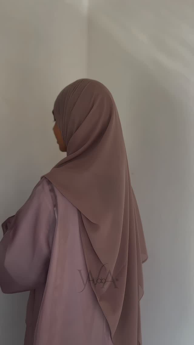 Wrapped in elegance and نور ✨
.
@wa.hijab_
.
.
ZERA Chiffon hijab
More colors available#style #hijab #reels #instgram #modestfashion